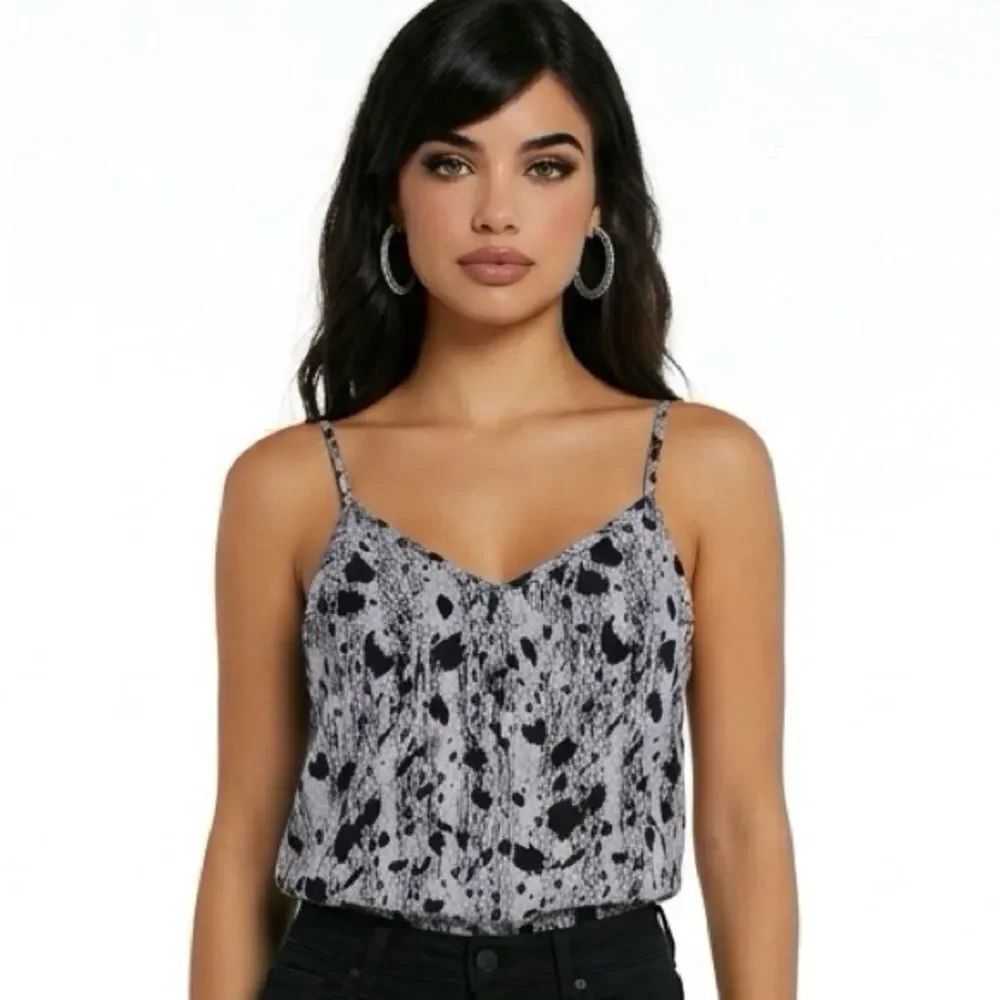 ENTRO | Grey & Black Printed V-Neck Camisole Tank Top Women’s Size Small